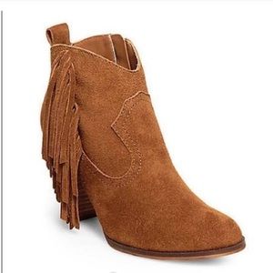 Steve Madden Ohio Suede Fringe Booties Sz 9